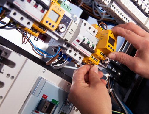 Innovación en Cuadros Eléctricos: Soluciones Personalizadas para Industria y Hogar